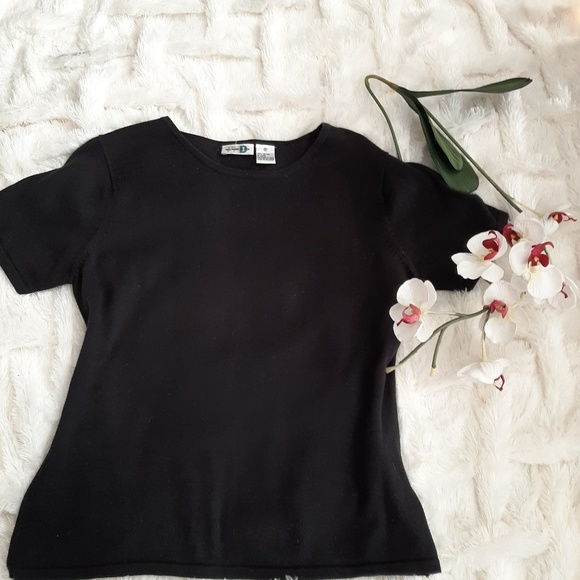 Short Sleeved Cotton Sweater - Picture 2 of 3